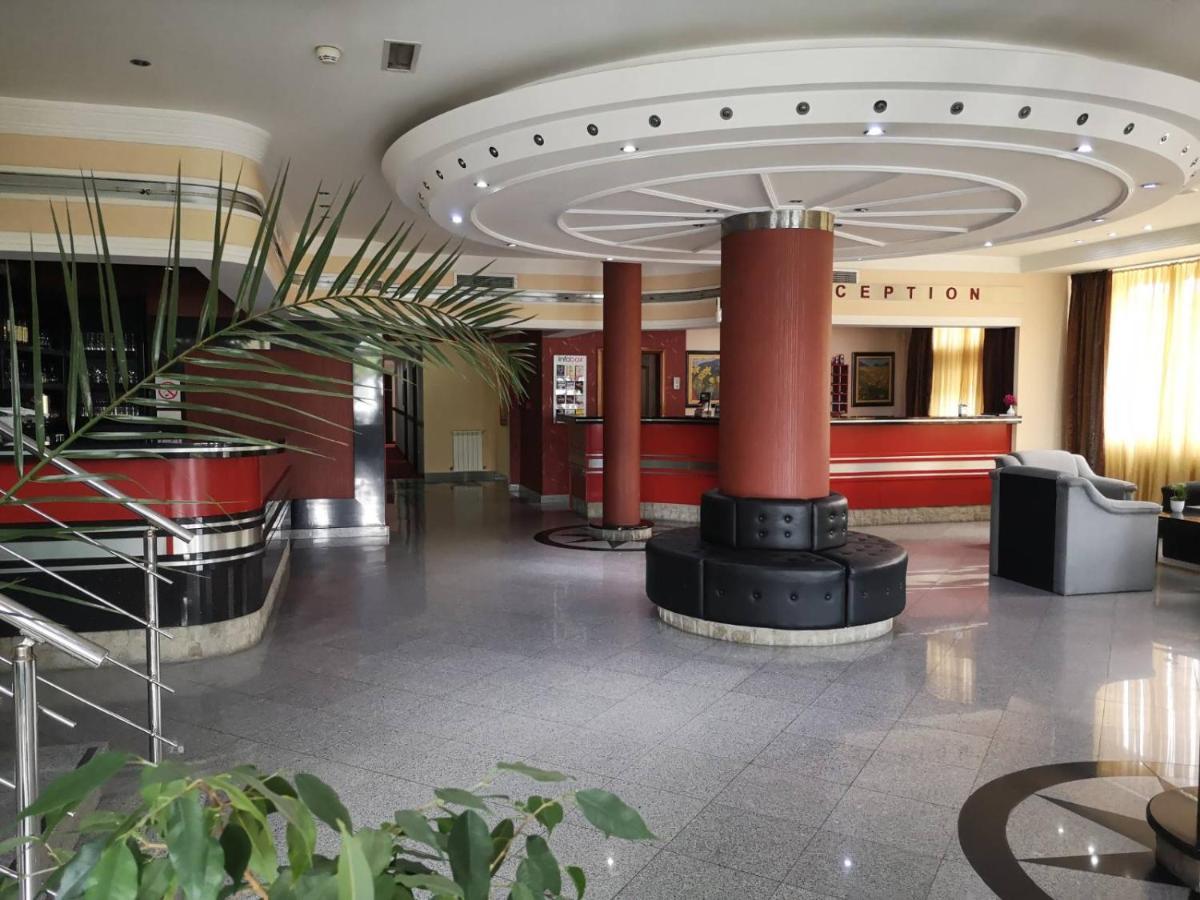 Hotel Elegance Belgrad Exterior foto
