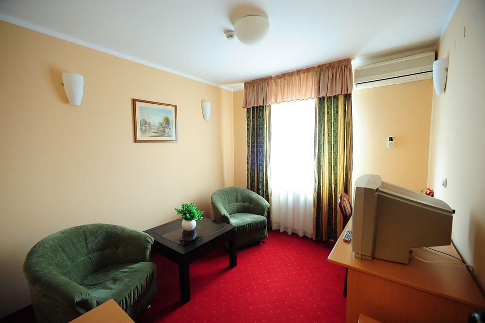 Hotel Elegance Belgrad Exterior foto