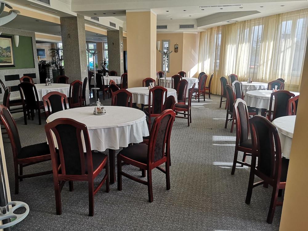 Hotel Elegance Belgrad Exterior foto