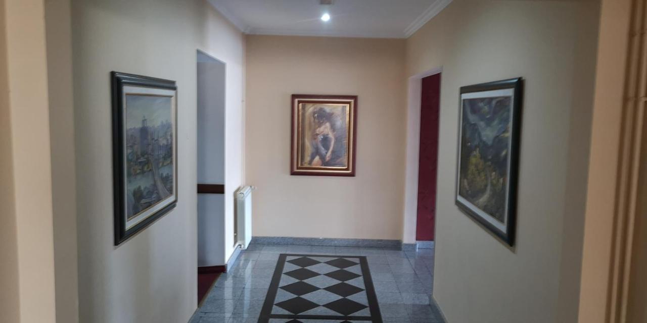Hotel Elegance Belgrad Exterior foto