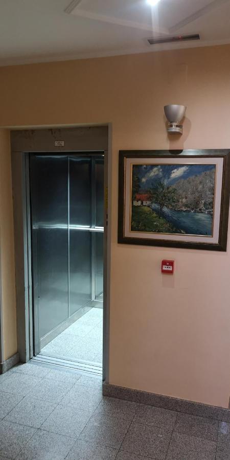 Hotel Elegance Belgrad Exterior foto