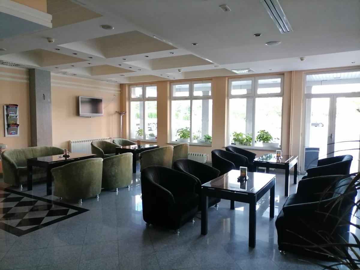 Hotel Elegance Belgrad Exterior foto