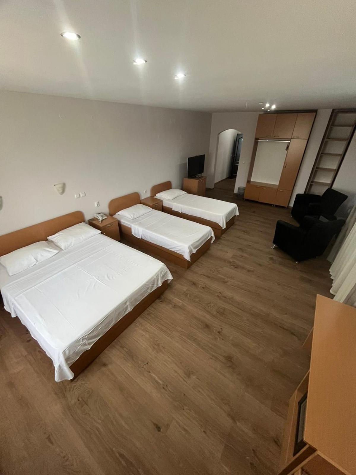 Hotel Elegance Belgrad Exterior foto