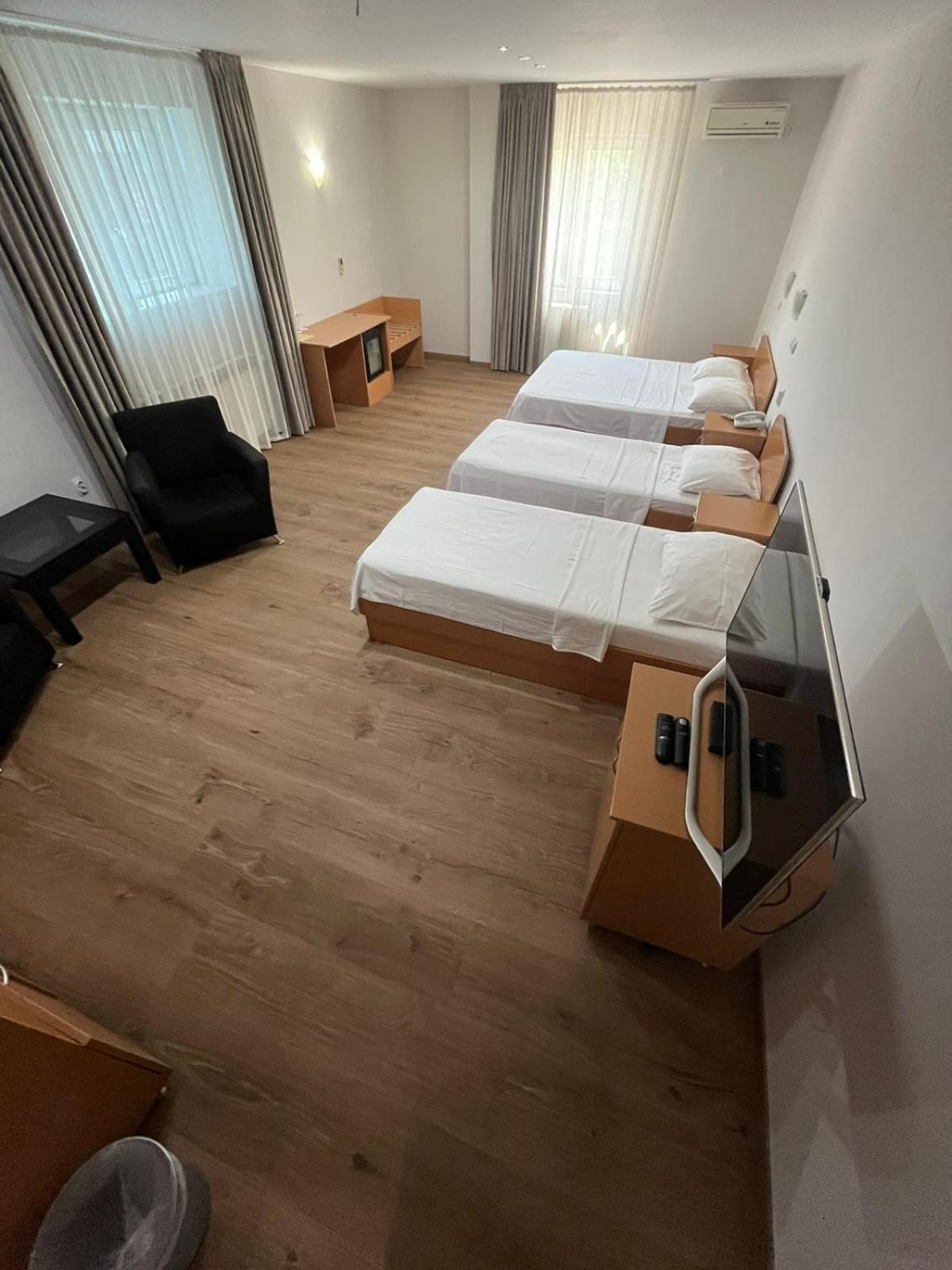 Hotel Elegance Belgrad Exterior foto