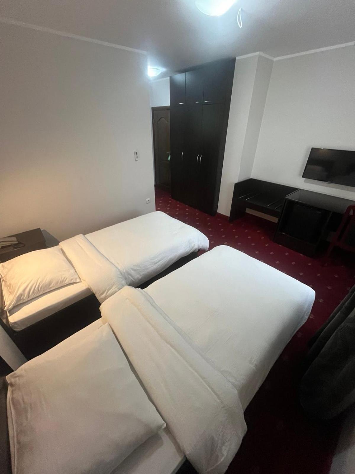 Hotel Elegance Belgrad Exterior foto