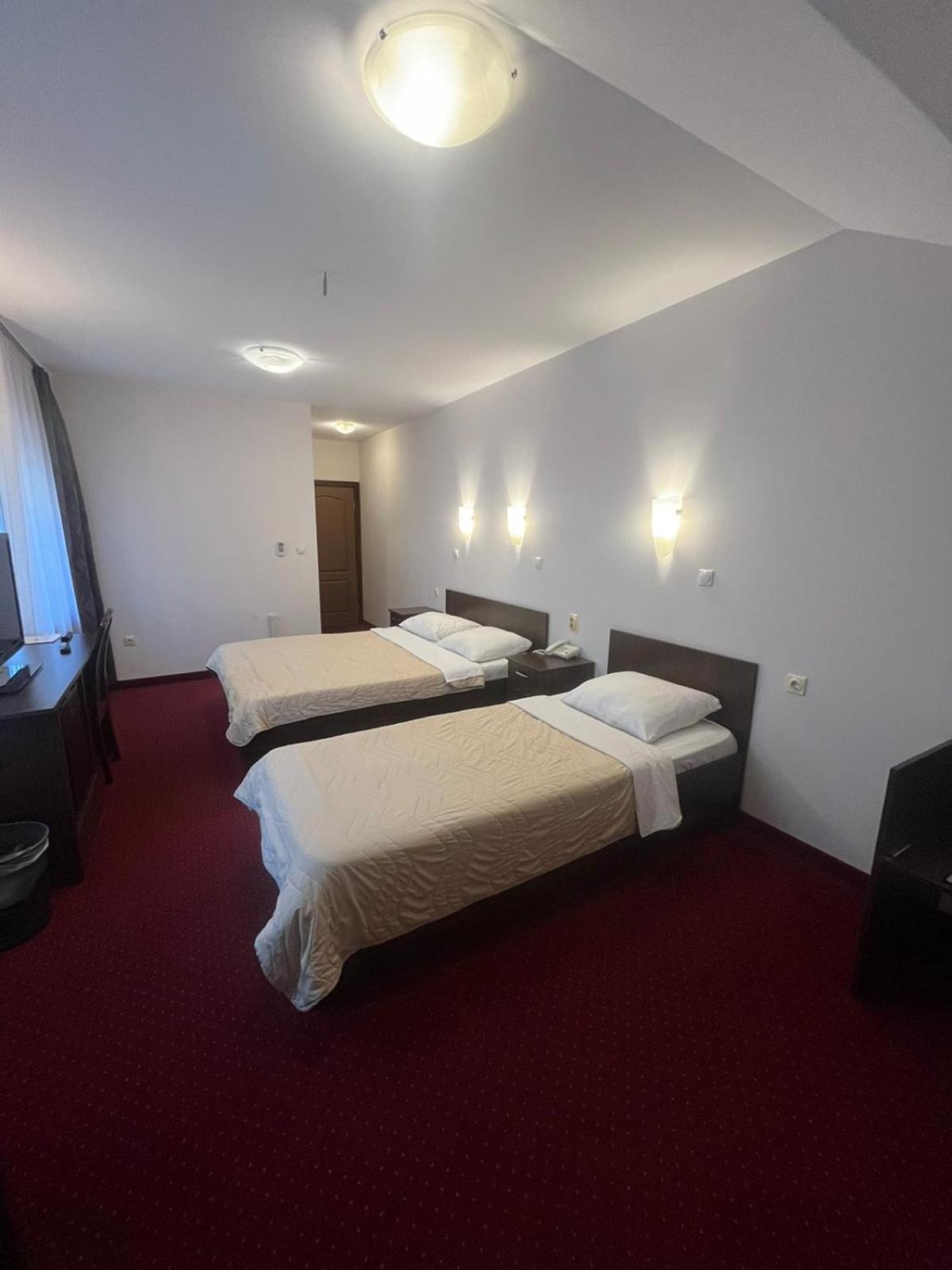 Hotel Elegance Belgrad Exterior foto